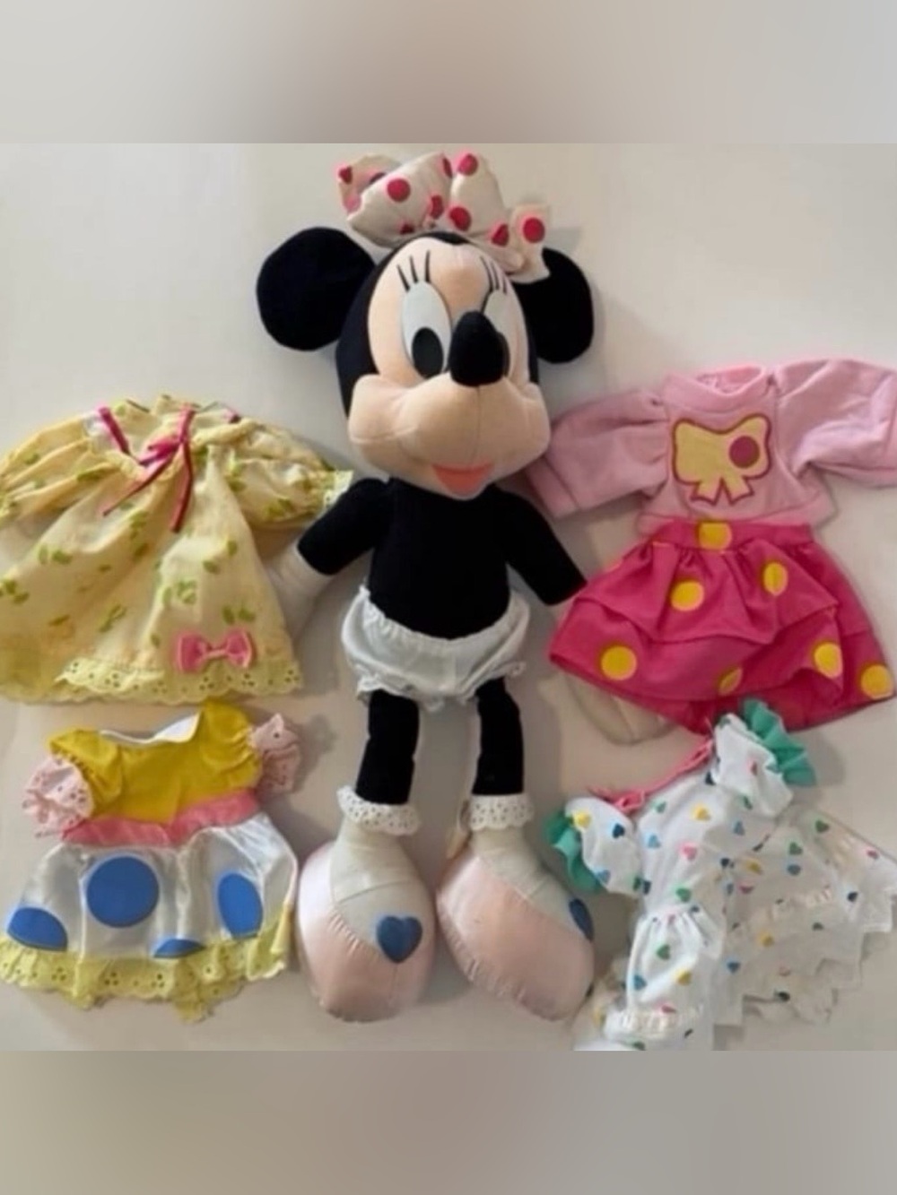 Vintage Disney Minnie N Me Plush Doll bonus outfits